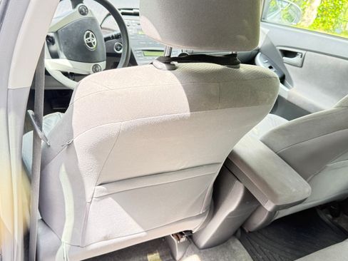 Used 2011 Toyota Prius Two FWD image 12
