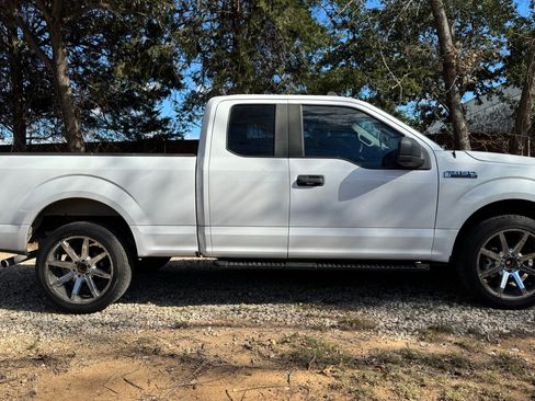 Used 2018 Ford F150 XL w/ Equipment Group 101A Mid image 11