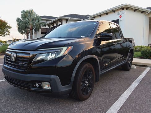 Used 2017 Honda Ridgeline Black Edition image 4