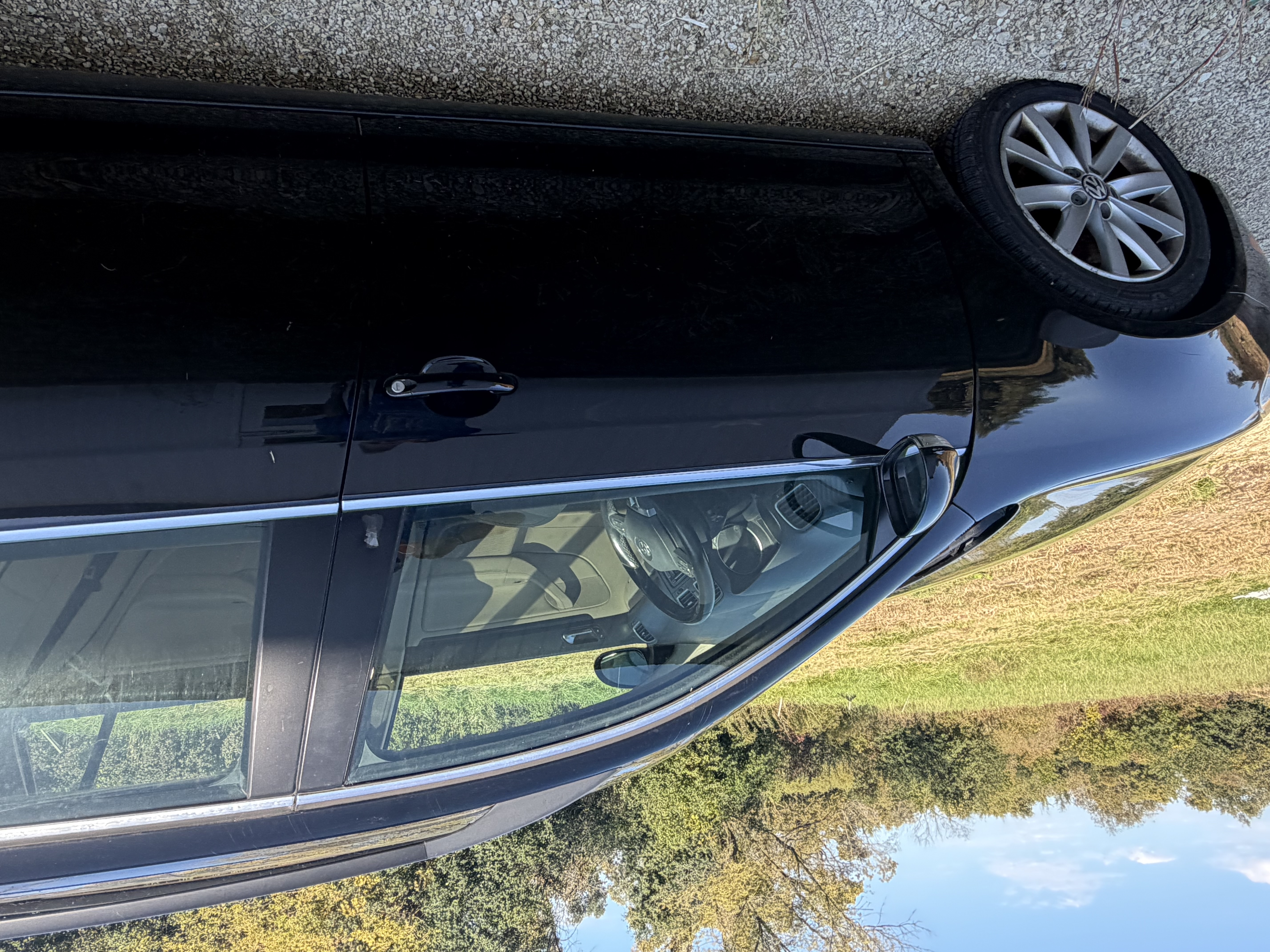 Used 2011 Volkswagen Jetta TDI FWD image 4