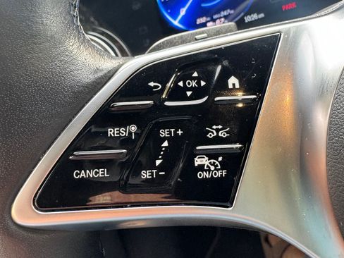 Used 2024 Mercedes-Benz EQE 500 4MATIC Sedan w/ Driver Assistance Package image 10