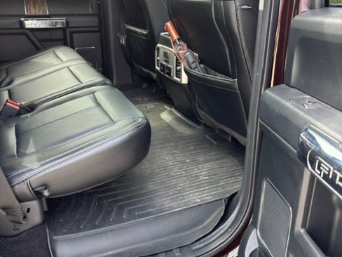Used 2019 Ford F150 Lariat w/ Equipment Group 502A Luxury AWD/4WD image 22
