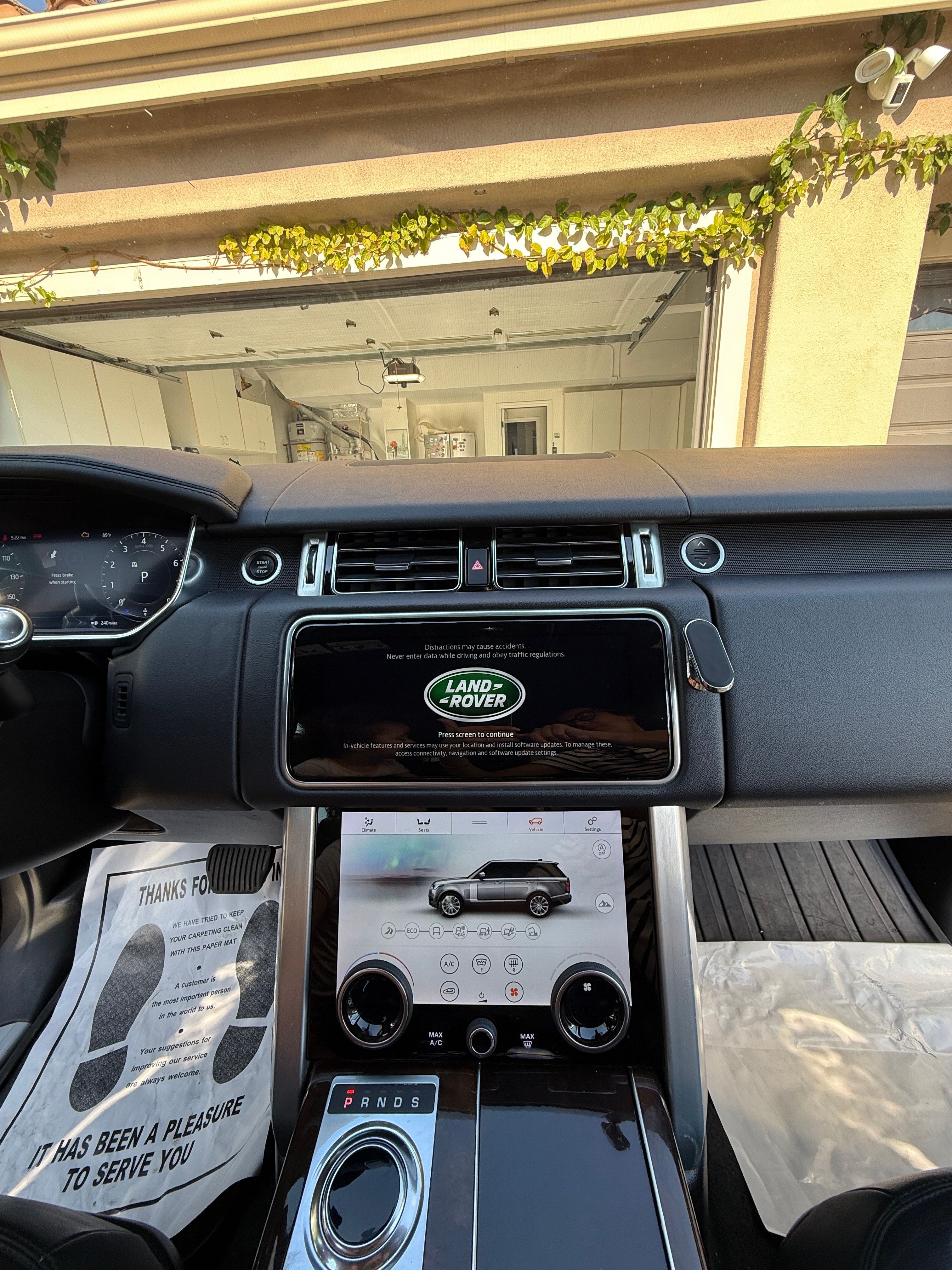 Used 2021 Land Rover Range Rover AWD/4WD image 4