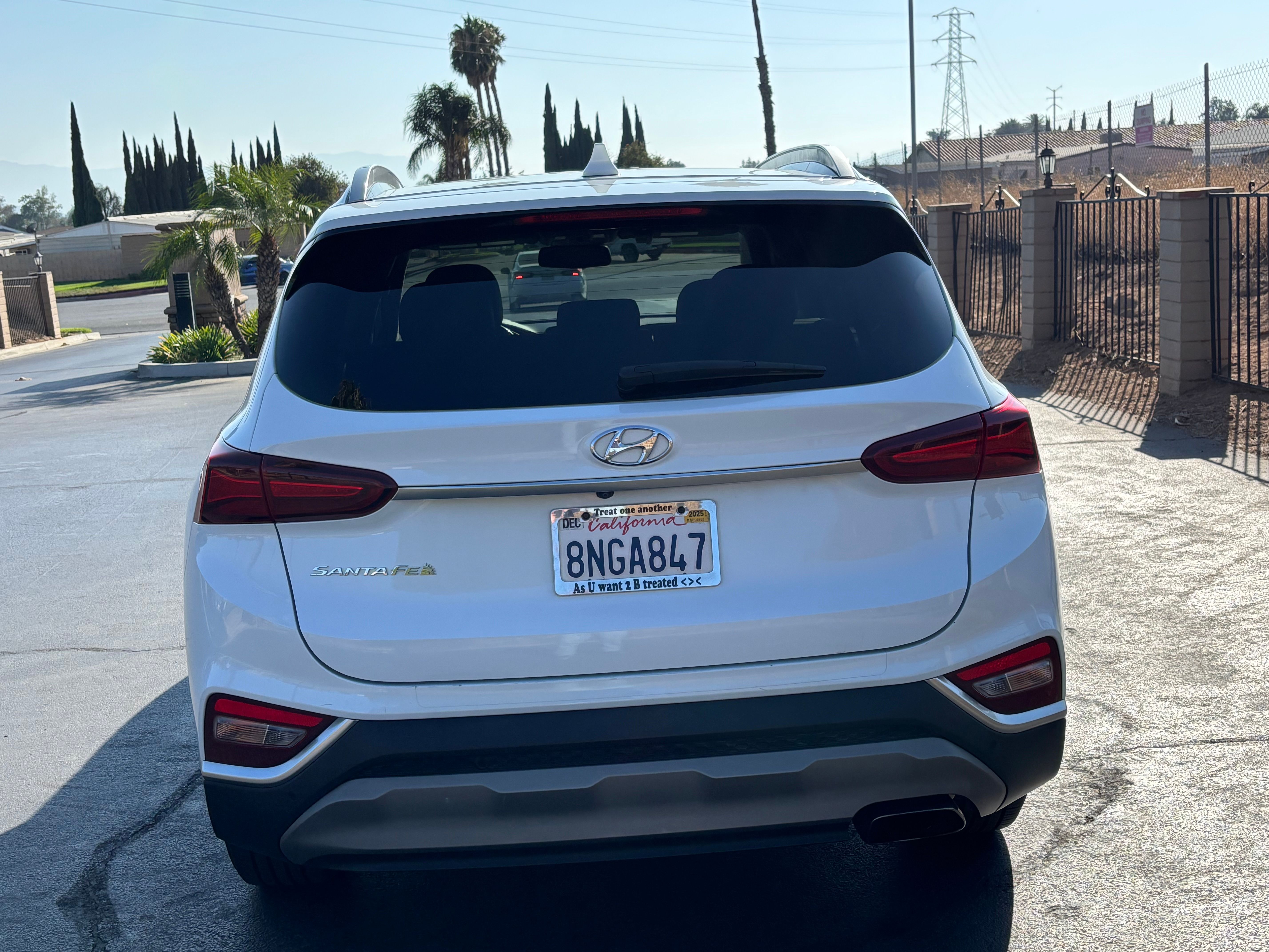 Used 2020 Hyundai Santa Fe SEL w/ Convenience + Premium Package FWD image 7