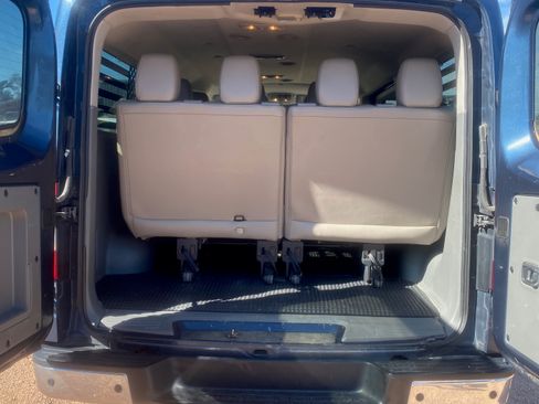 Used 2020 Nissan NV 3500 SL image 12