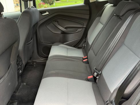 Used 2018 Ford Escape SE FWD image 29
