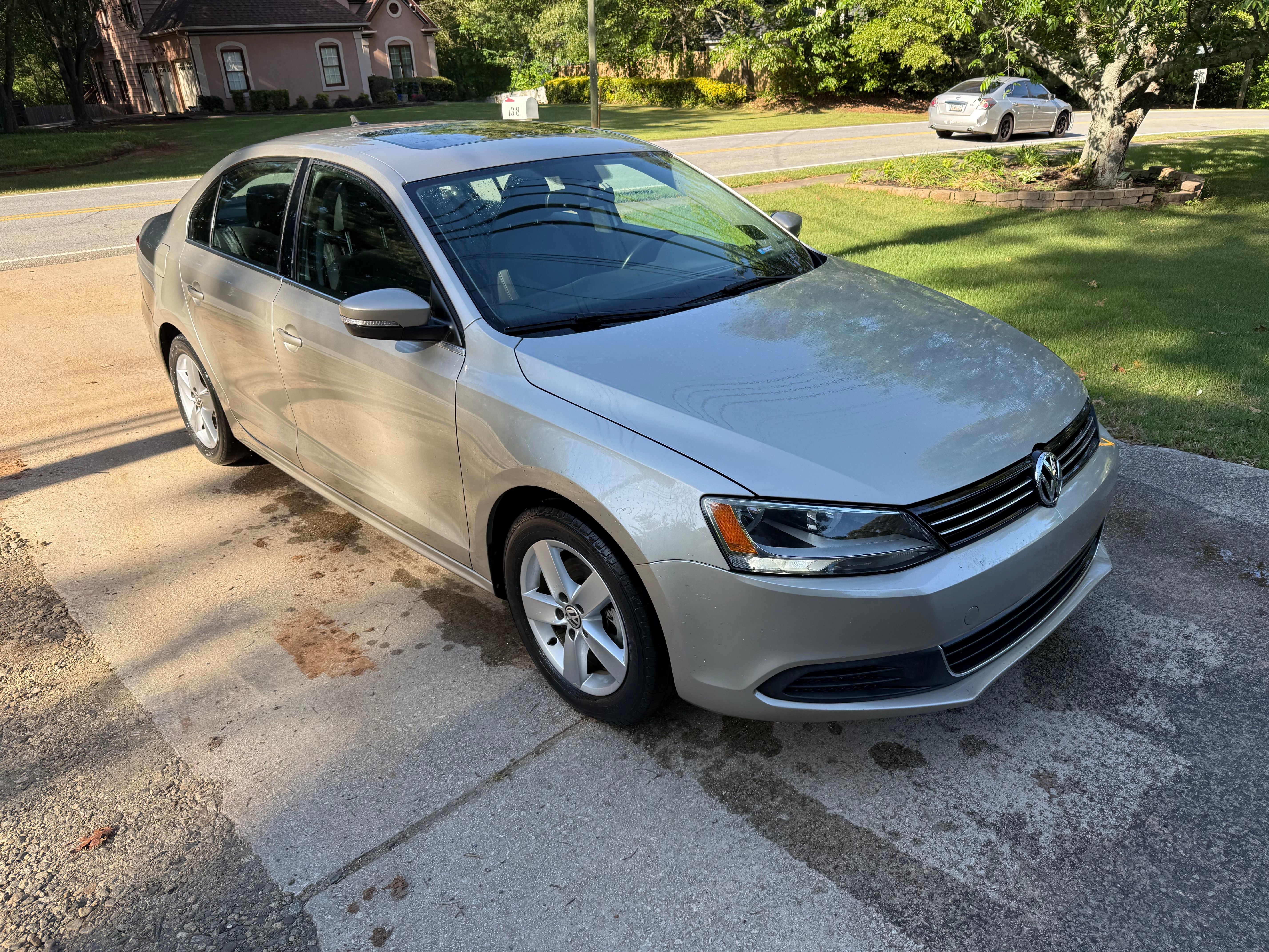 Used 2013 Volkswagen Jetta TDI FWD image 1
