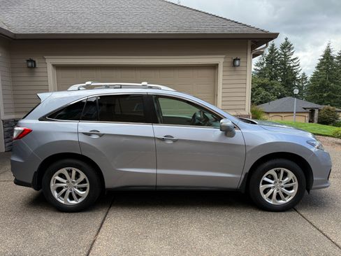 Used 2016 Acura RDX AWD w/ Technology Package image 4