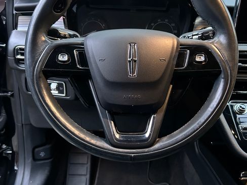 Used 2020 Lincoln Corsair FWD w/ Premium Package image 8