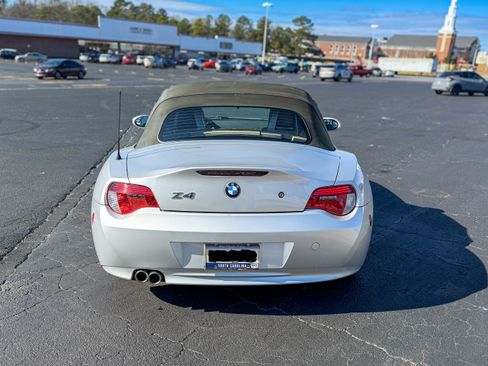 Used 2008 BMW Z4 3.0si image 9