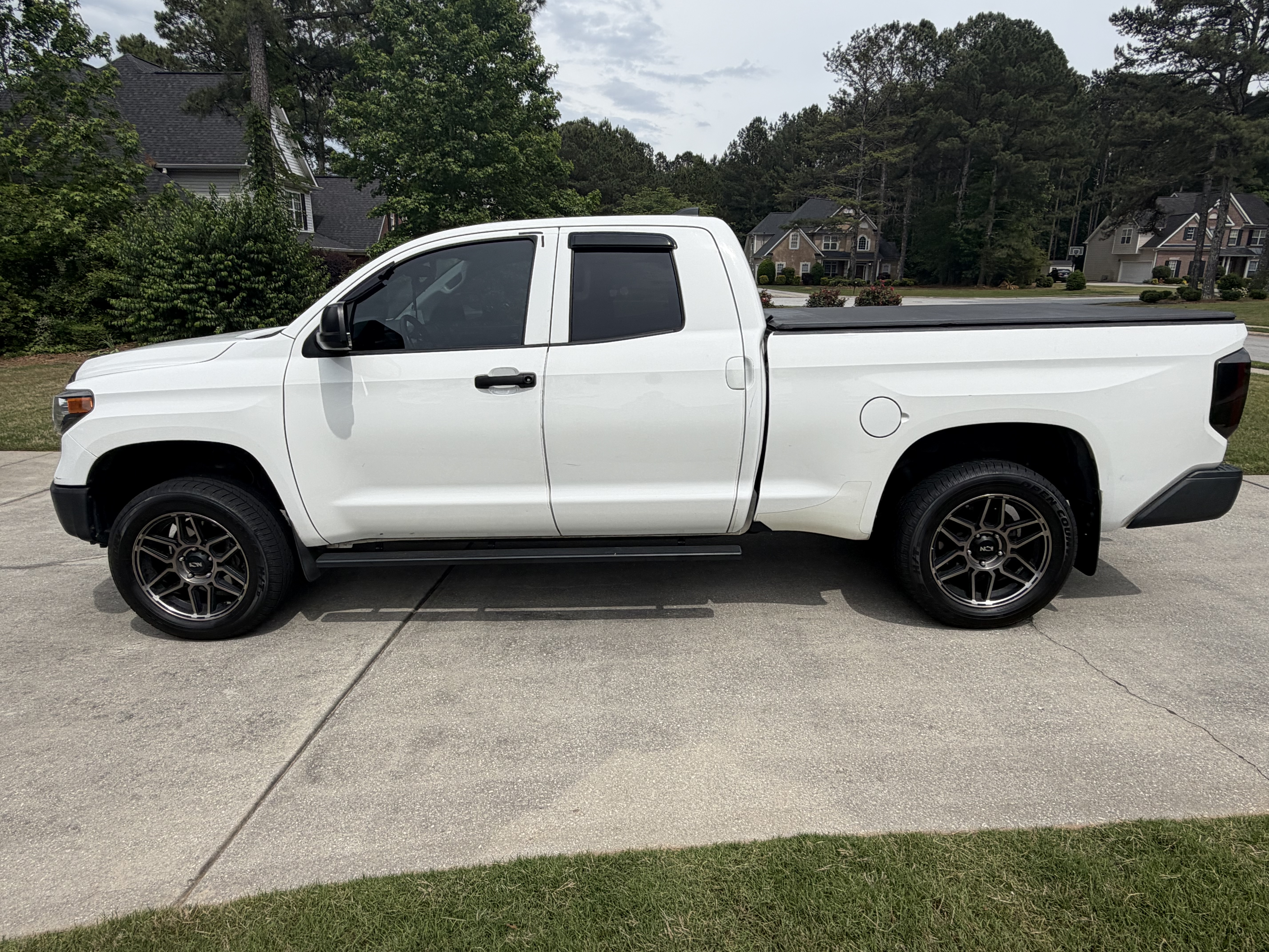 Used 2020 Toyota Tundra SR RWD image 1