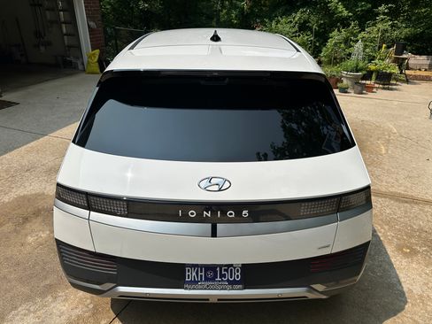 Used 2023 Hyundai Ioniq 5 SEL w/ Cargo Package image 4