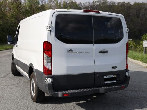 Used 2017 Ford Transit 250 130 Low Roof image 5