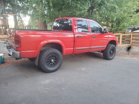 Used 2006 Dodge Ram 2500 Truck SLT w/ Quad Cab Big Horn Value Group image 4
