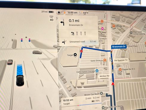 Used 2022 Tesla Model Y Long Range image 25