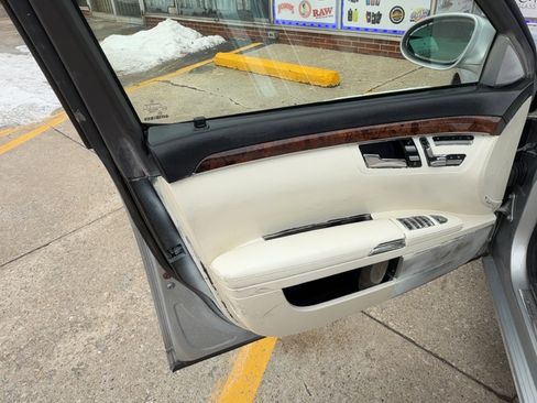 Used 2007 Mercedes-Benz S 550 image 5