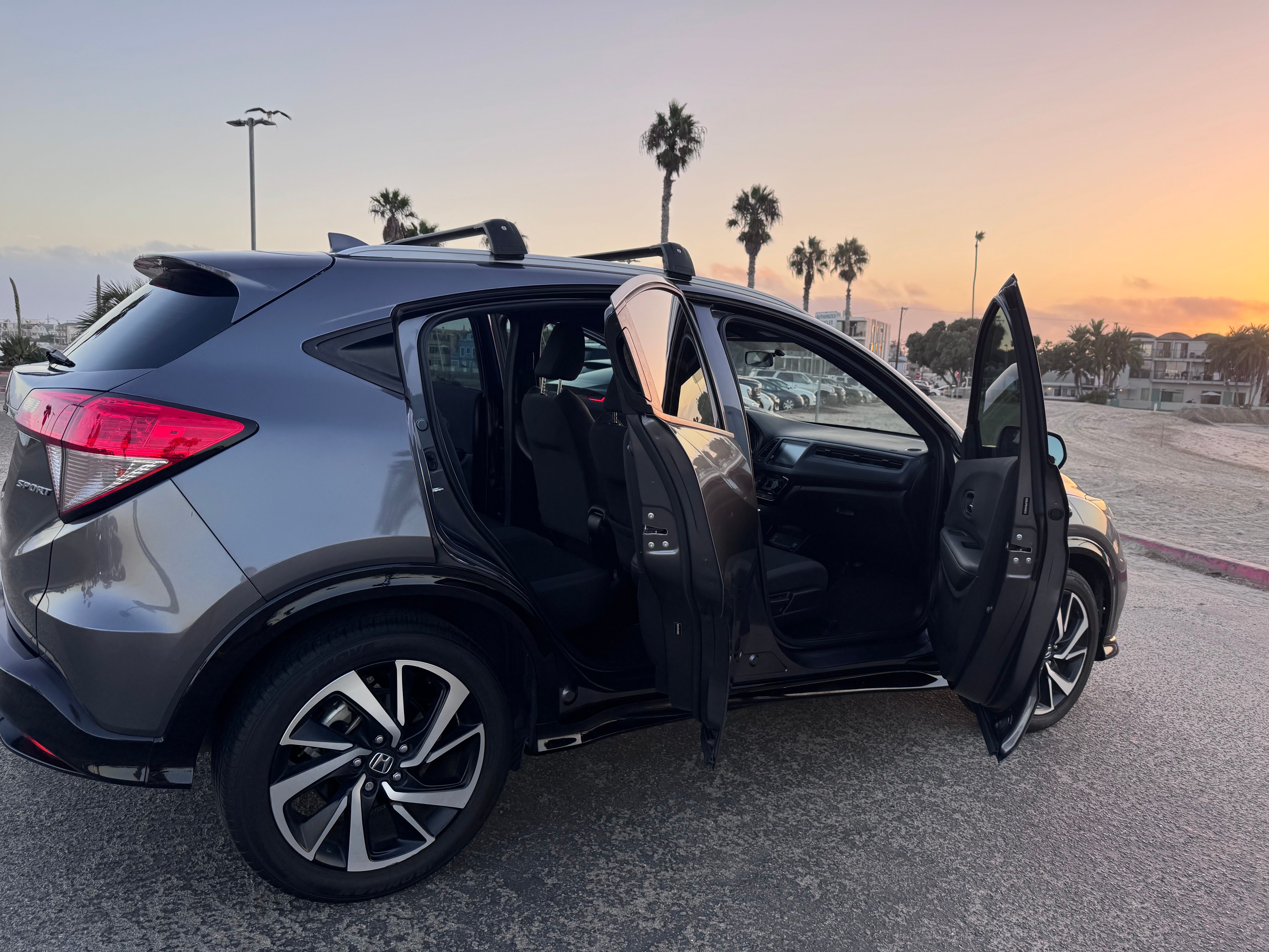 Used 2020 Honda HR-V Sport image 9