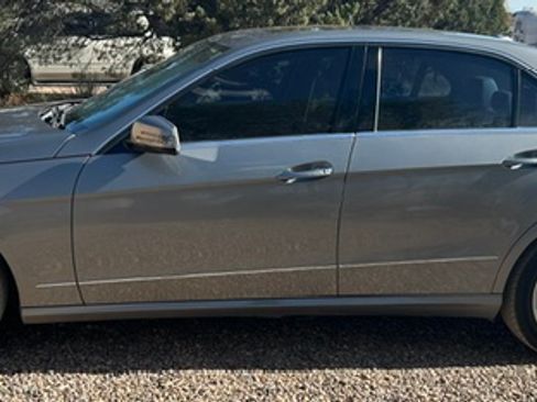 Used 2010 Mercedes-Benz E 350 4MATIC Sedan image 1