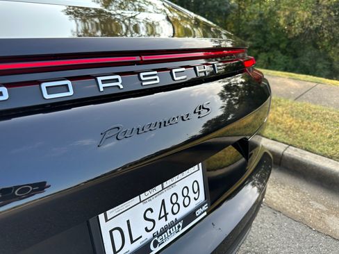 Used 2017 Porsche Panamera 4S AWD/4WD image 8