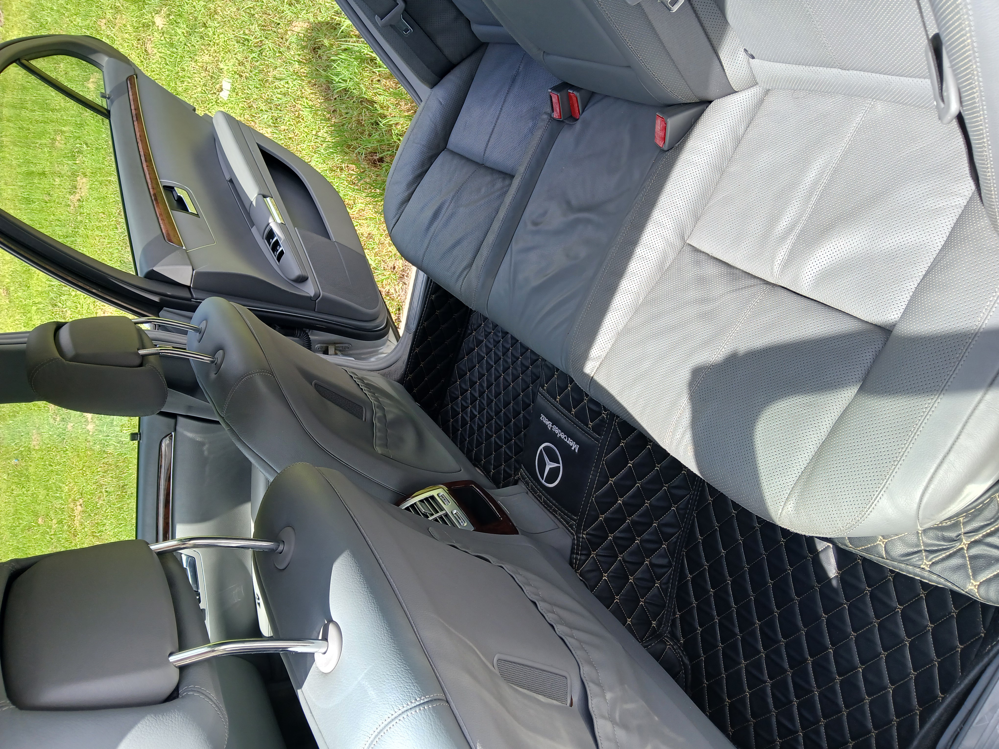 Used 2009 Mercedes-Benz S 550 image 8