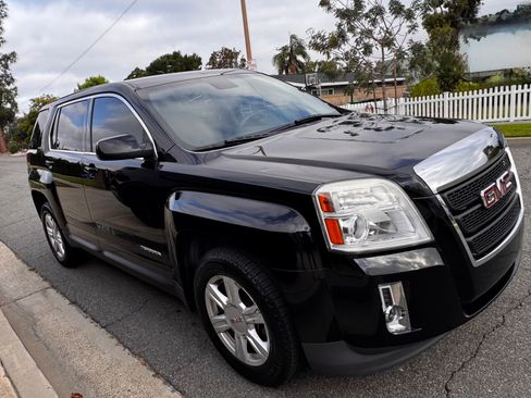 Used 2015 GMC Terrain SLE FWD image 1