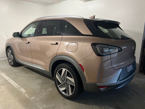 Used 2021 Hyundai Nexo Limited FWD image 1