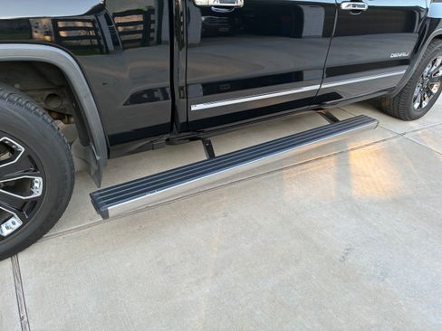 Used 2018 GMC Sierra 1500 Denali w/ Denali Ultimate Package image 16