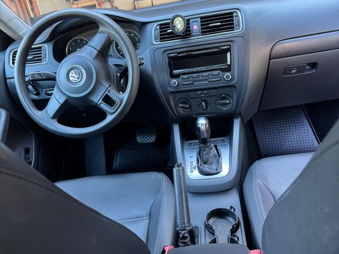 Used 2014 Volkswagen Jetta SE FWD image 6