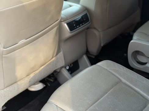 Used 2015 Toyota Highlander Limited image 8