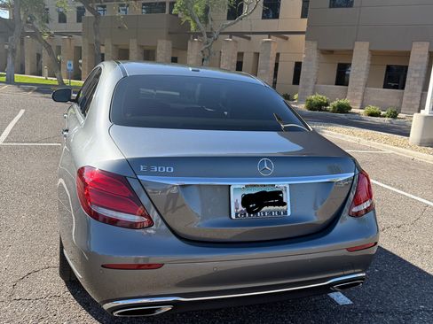 Used 2019 Mercedes-Benz E 300 image 13