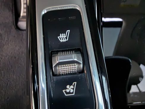 Used 2022 Kia Sorento SX FWD image 25