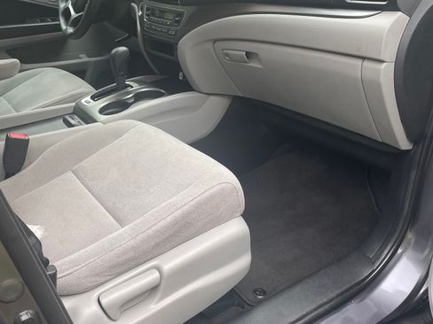 Used 2019 Honda Pilot EX image 15