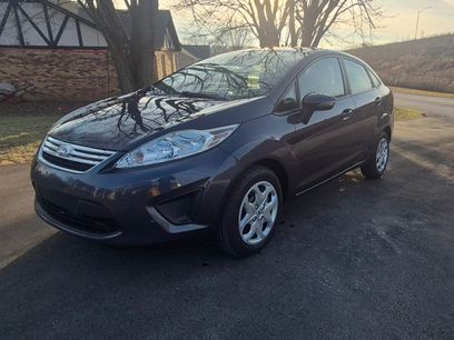 Used 2013 Ford Fiesta SE
