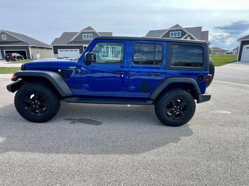 Used 2020 Jeep Wrangler Unlimited Sport AWD/4WD image 1
