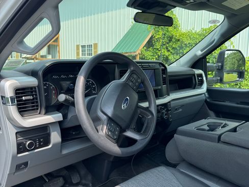 Used 2024 Ford F350 XL w/ FX4 Off-Road Package AWD/4WD image 12
