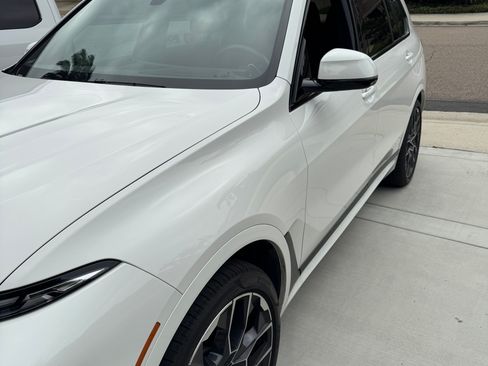 Used 2024 BMW X7 xDrive40i w/ M Sport Package image 32