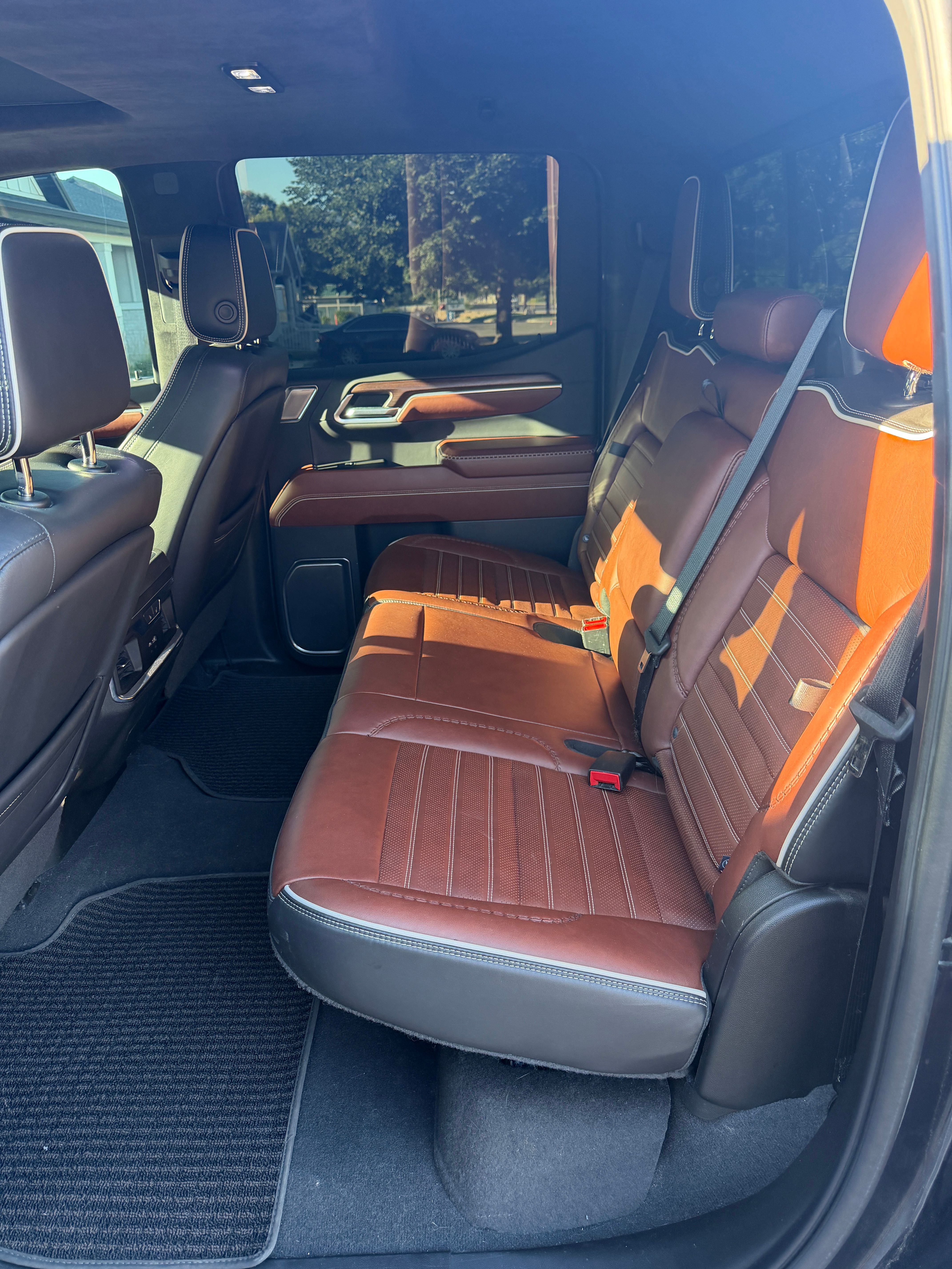 Used 2022 GMC Sierra 1500 Denali Ultimate AWD/4WD image 8