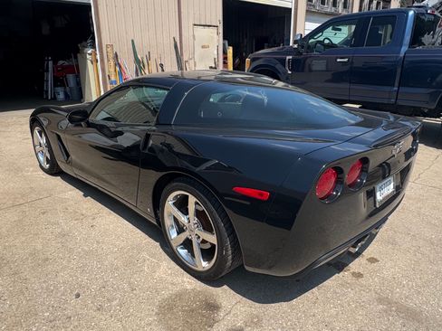 Used 2008 Chevrolet Corvette Coupe w/ Preferred Equipment Group RWD image 9