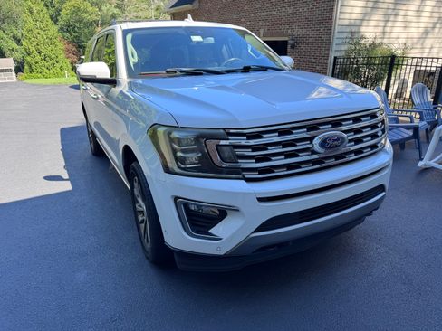 Used 2018 Ford Expedition Max Limited w/ Equipment Group 301A AWD/4WD image 5