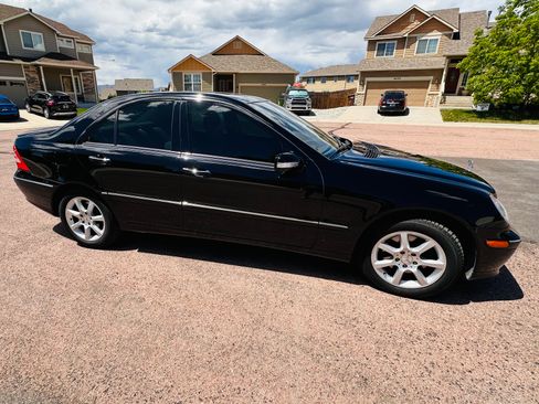 Used 2007 Mercedes-Benz C 280 4MATIC Sedan image 2