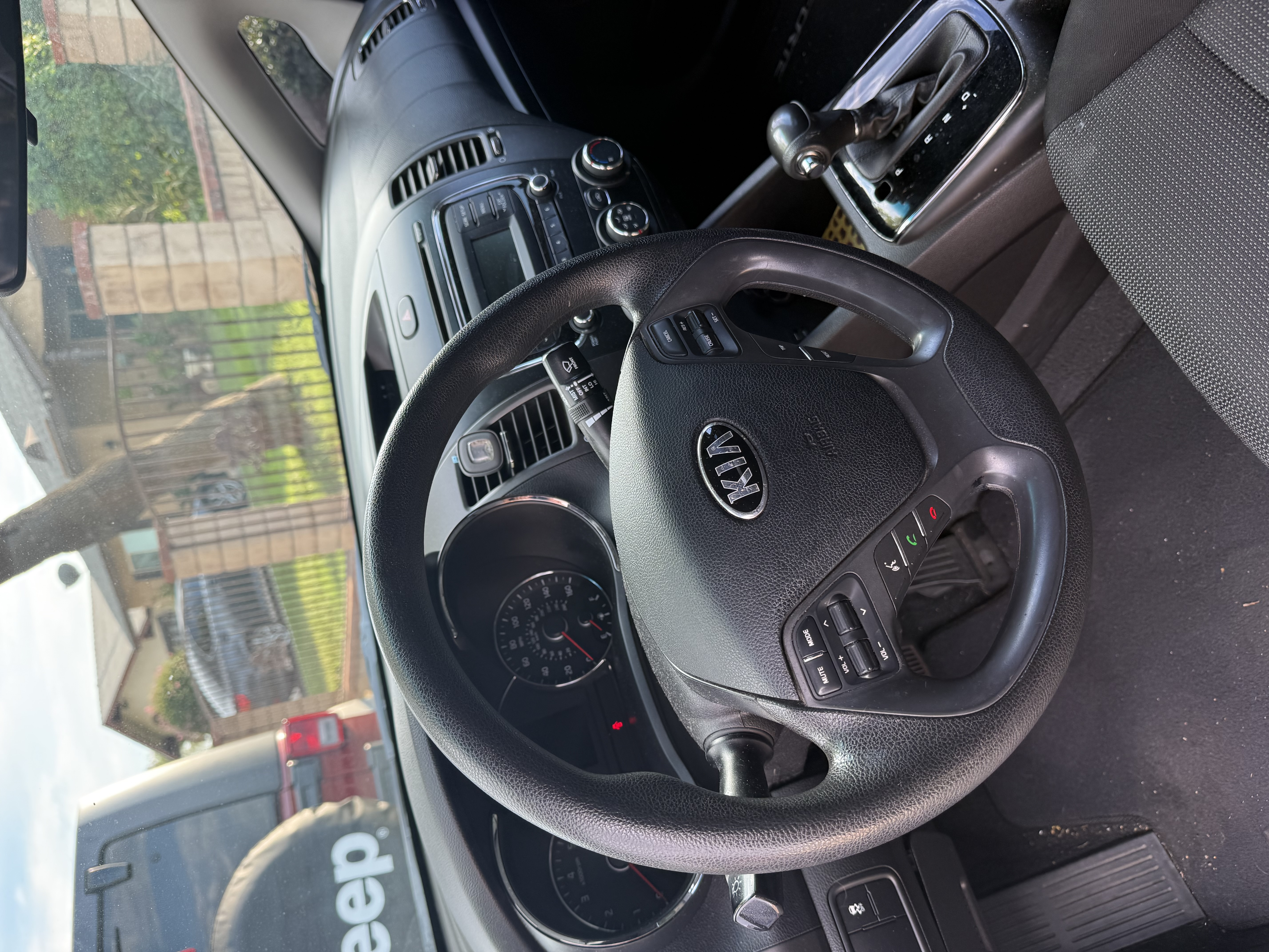 Used 2018 Kia Forte LX FWD image 5
