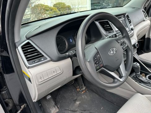 Used 2016 Hyundai Tucson SE w/ Option Group 02 image 12