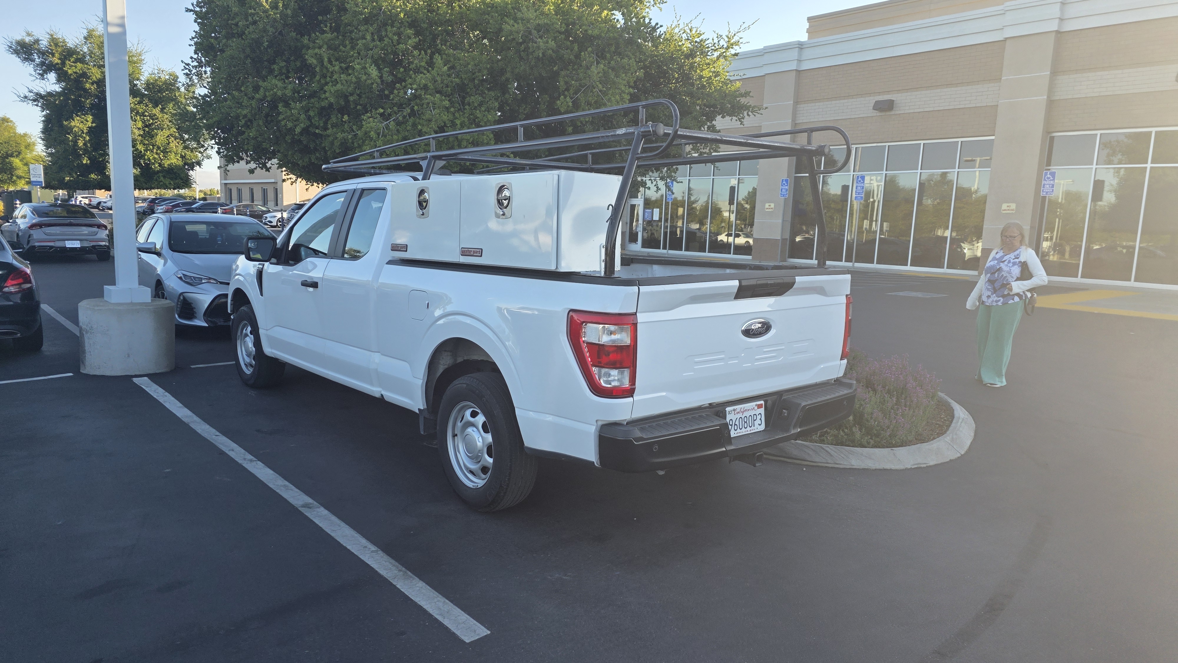 Used 2022 Ford F150 XL w/ Equipment Group 101A High RWD image 6