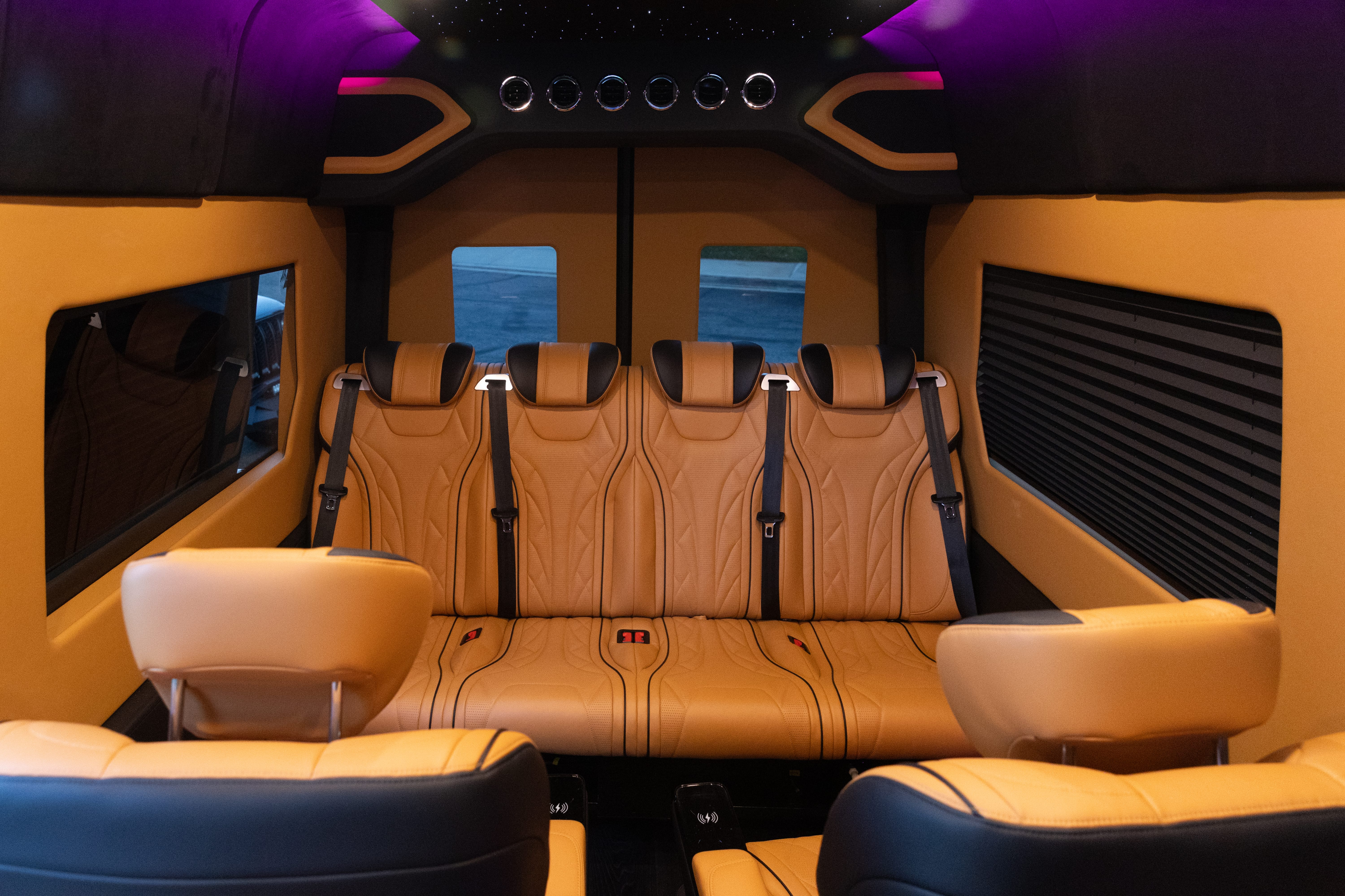 Used 2025 Mercedes-Benz Sprinter 2500 image 10