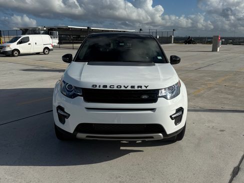 Used 2015 Land Rover Discovery Sport HSE image 1