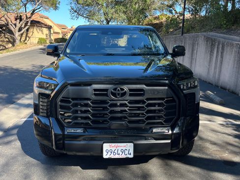 Used 2024 Toyota Tundra Limited AWD/4WD image 5