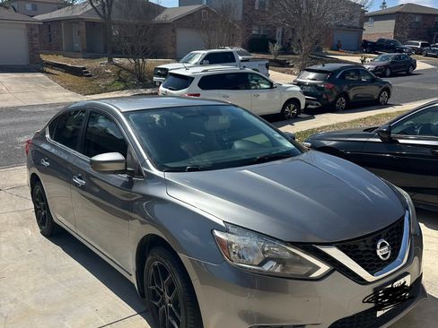 Used 2017 Nissan Sentra S image 1