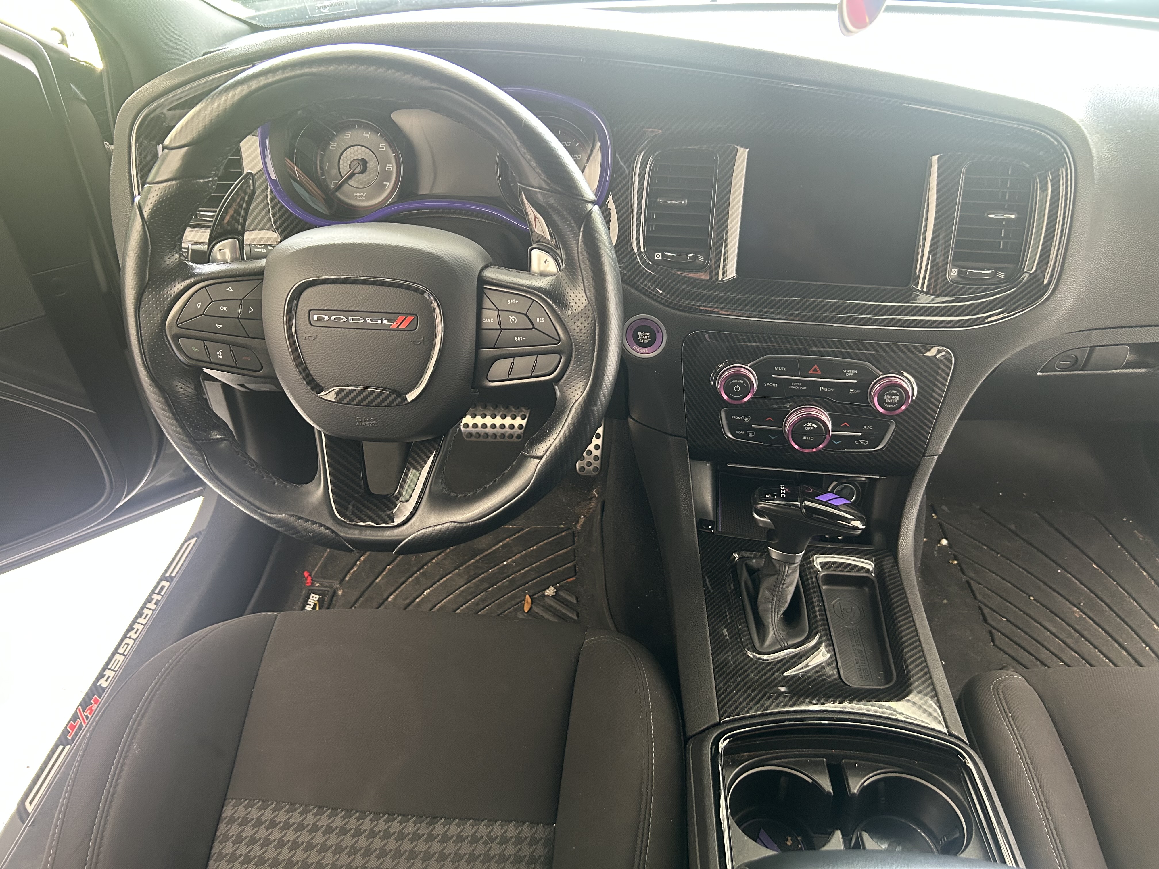 Used 2023 Dodge Charger R/T w/ Blacktop Package RWD image 9