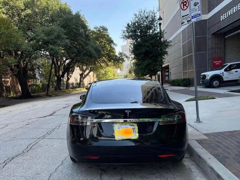 Used 2017 Tesla Model S 75 RWD image 11
