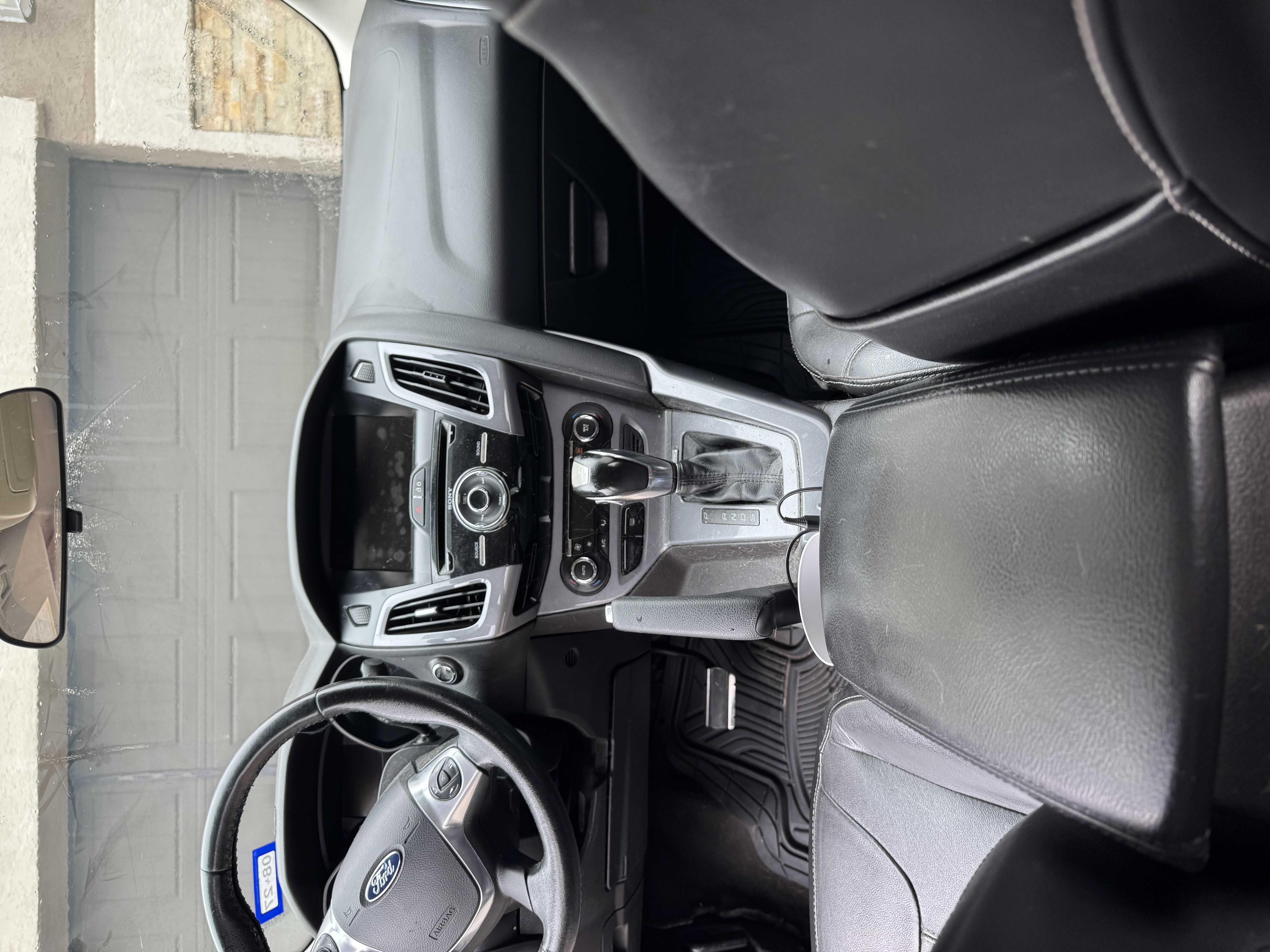 Used 2014 Ford Focus Titanium FWD image 14